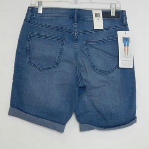Calvin Klein Jeans Shorts - Calvin Klein Womens Size 10 Shorts Jean City Short Calvin Klein Jeans Shorts - Calvin Klein Womens Size 10 Shorts Jean City Short